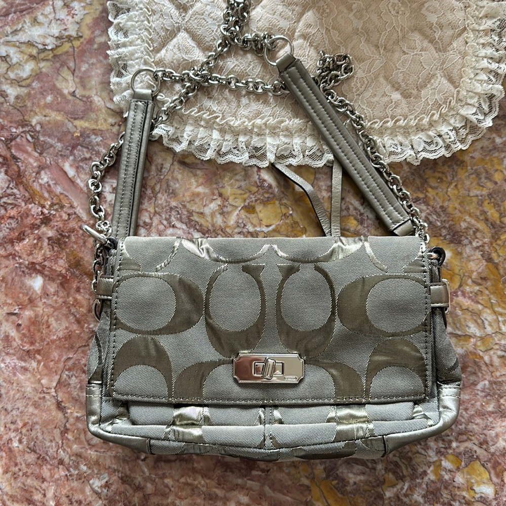 Shoulder bag